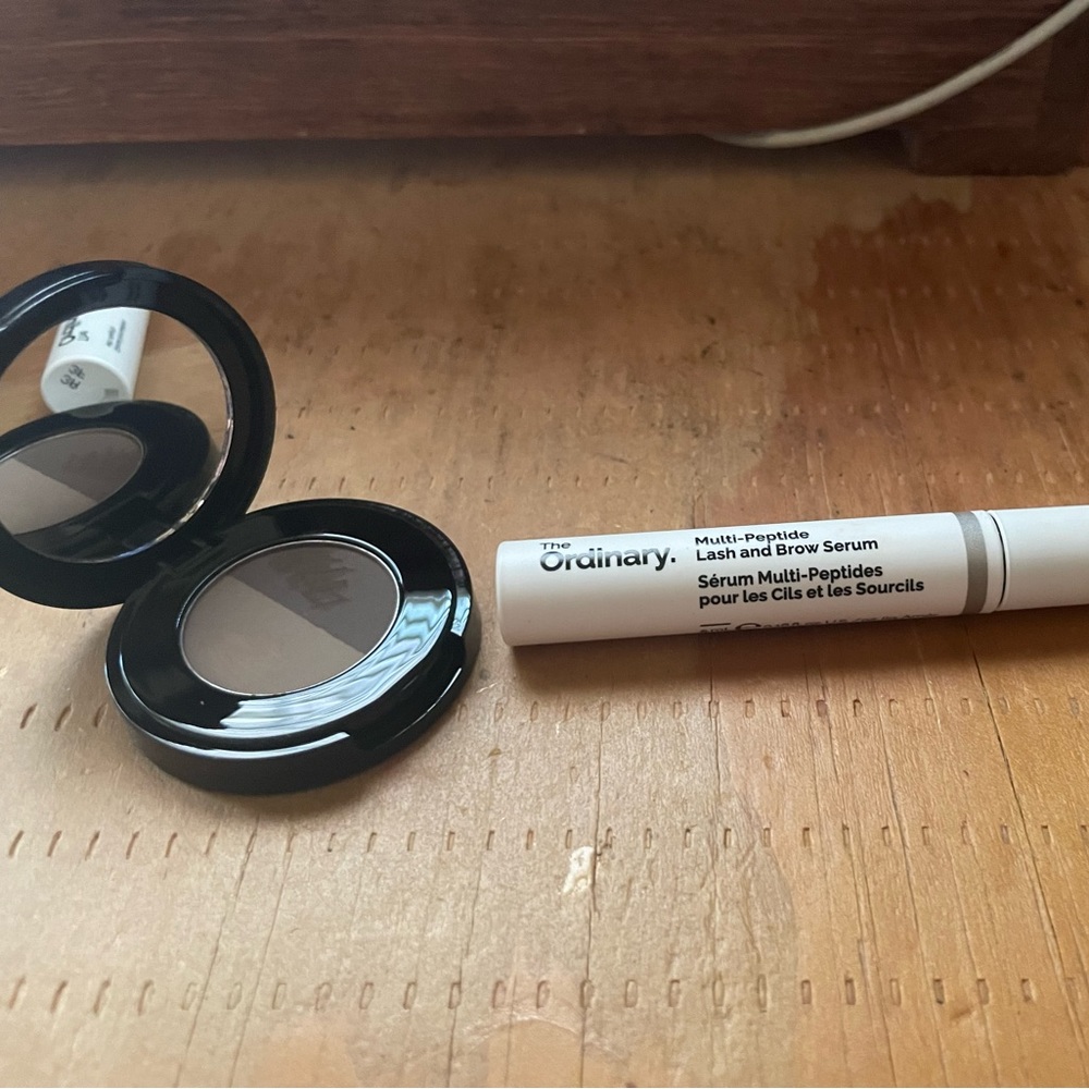 Eyebrow bundle